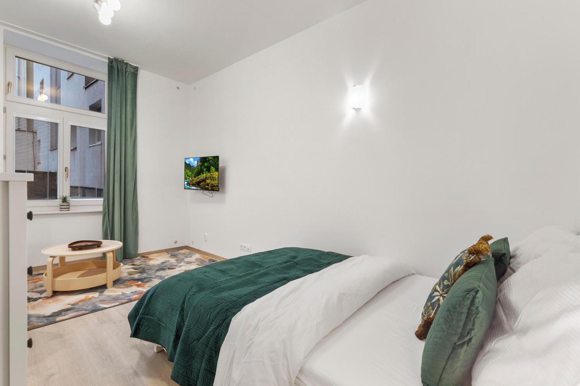 Garden Haven Studio In Old Town Bratislava Exterior photo