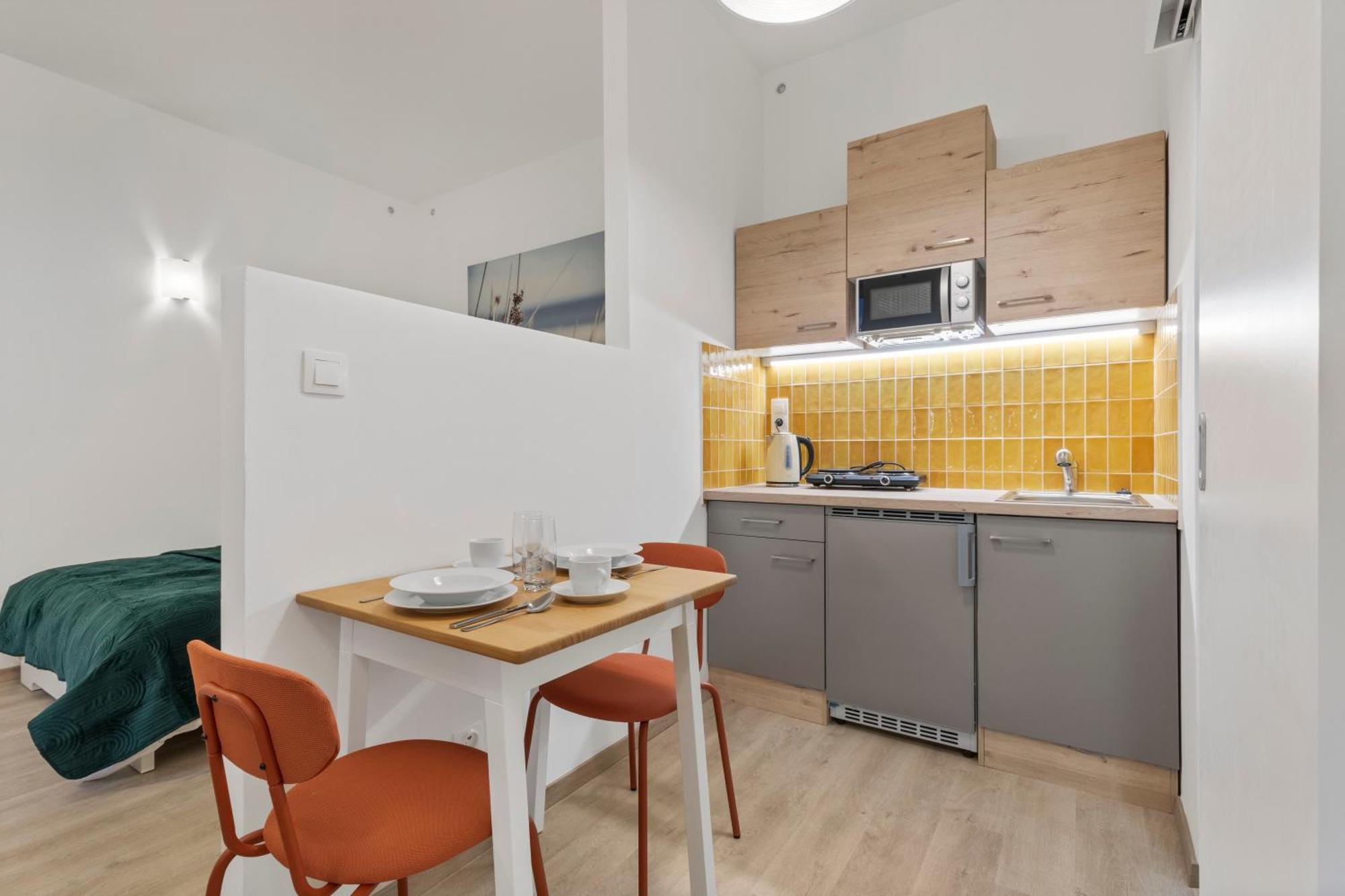 Garden Haven Studio In Old Town Bratislava Exterior photo